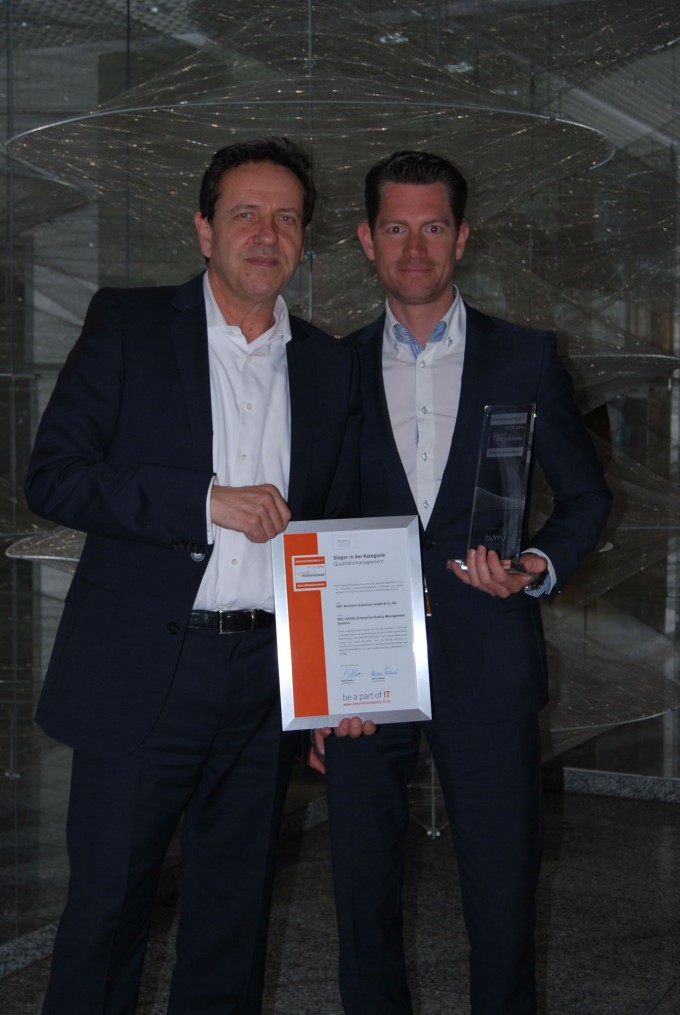 Geschäftsführer Dr. Rudi Herterich und Leiter Business Development Thorsten Claus, von links